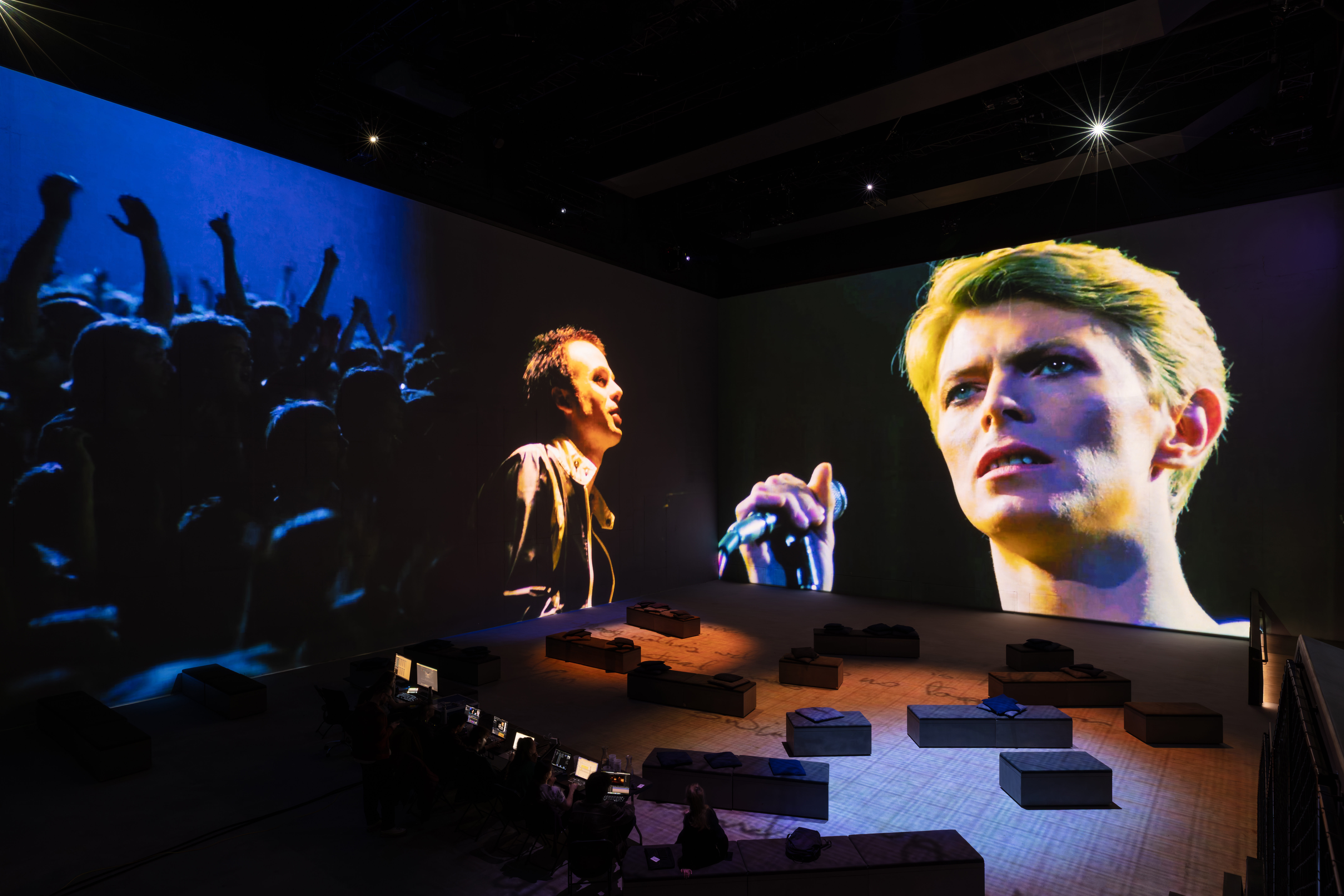 Finally! In London’s David Bowie Exhibition the ‘Immersive Experience’ Hits the Right Note