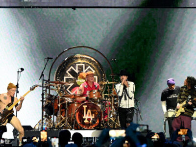 Red Hot Chili Peppers Ink $300 Million-Plus Deal With Warner Music to Sell Catalog (Exclusive)