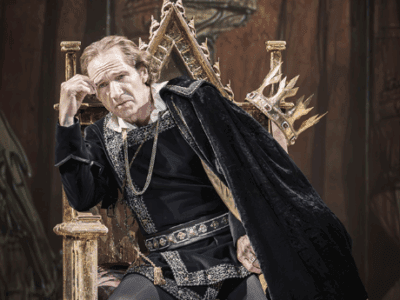 Grace Pervades Review — Ralph Fiennes Sparkles in David Hare’s Quirky Play