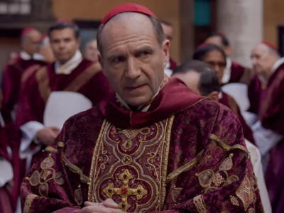Ralph Fiennes to Star in Horse Racing Drama ‘Unbeaten’