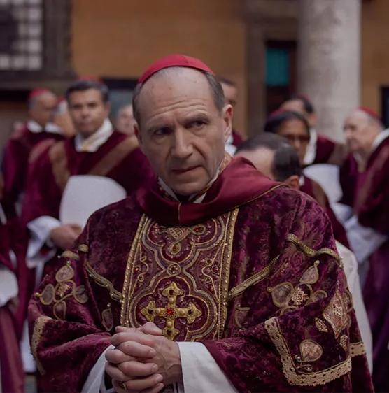 Ralph Fiennes in Conclave – Focus Features