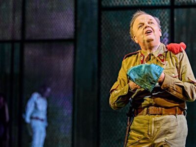 Toby Jones is a Gleefully Malicious Iago in Othello